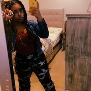 Meet your Posher, Kelis